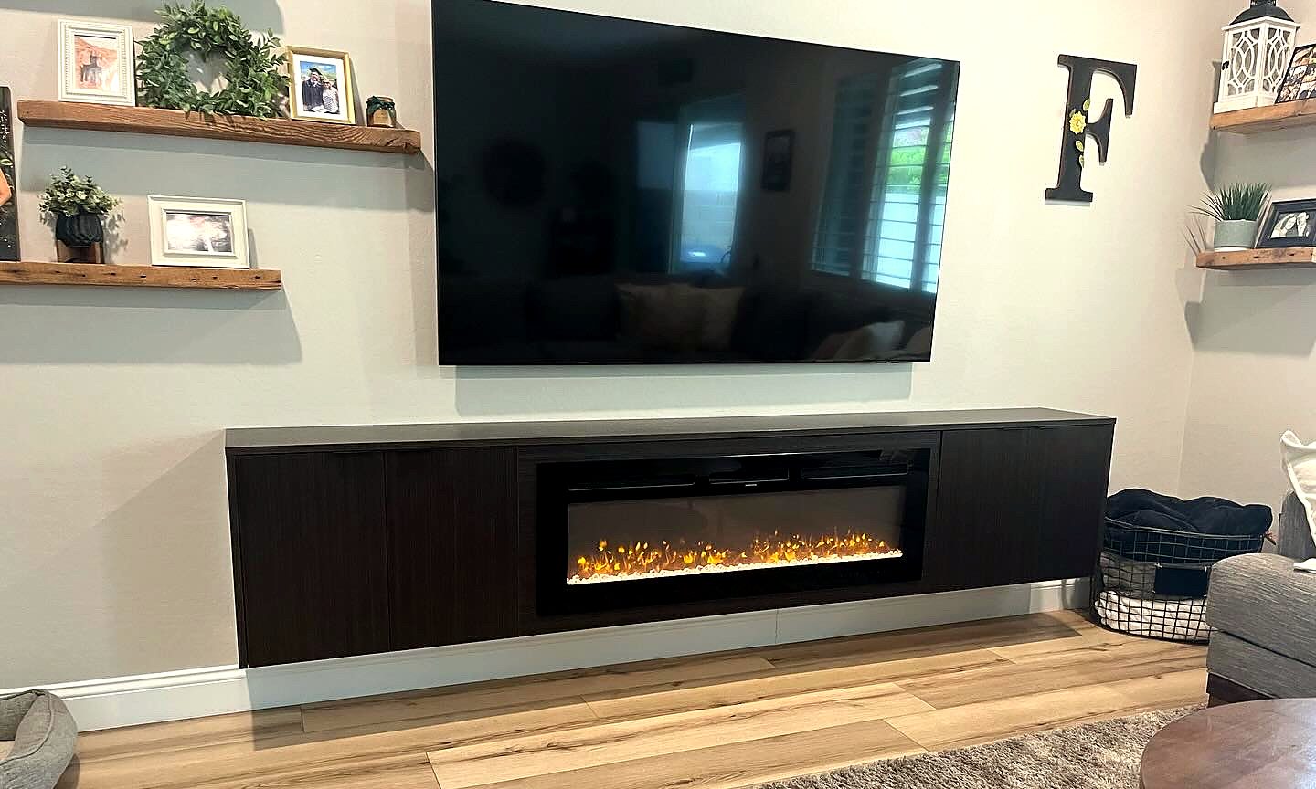 Floating espresso media console