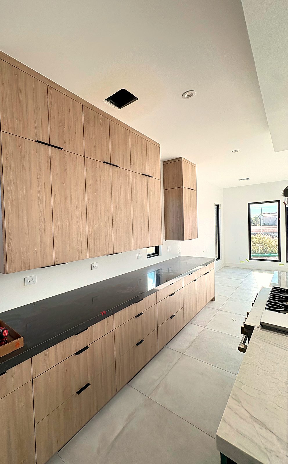 Modern oak kitchen wall