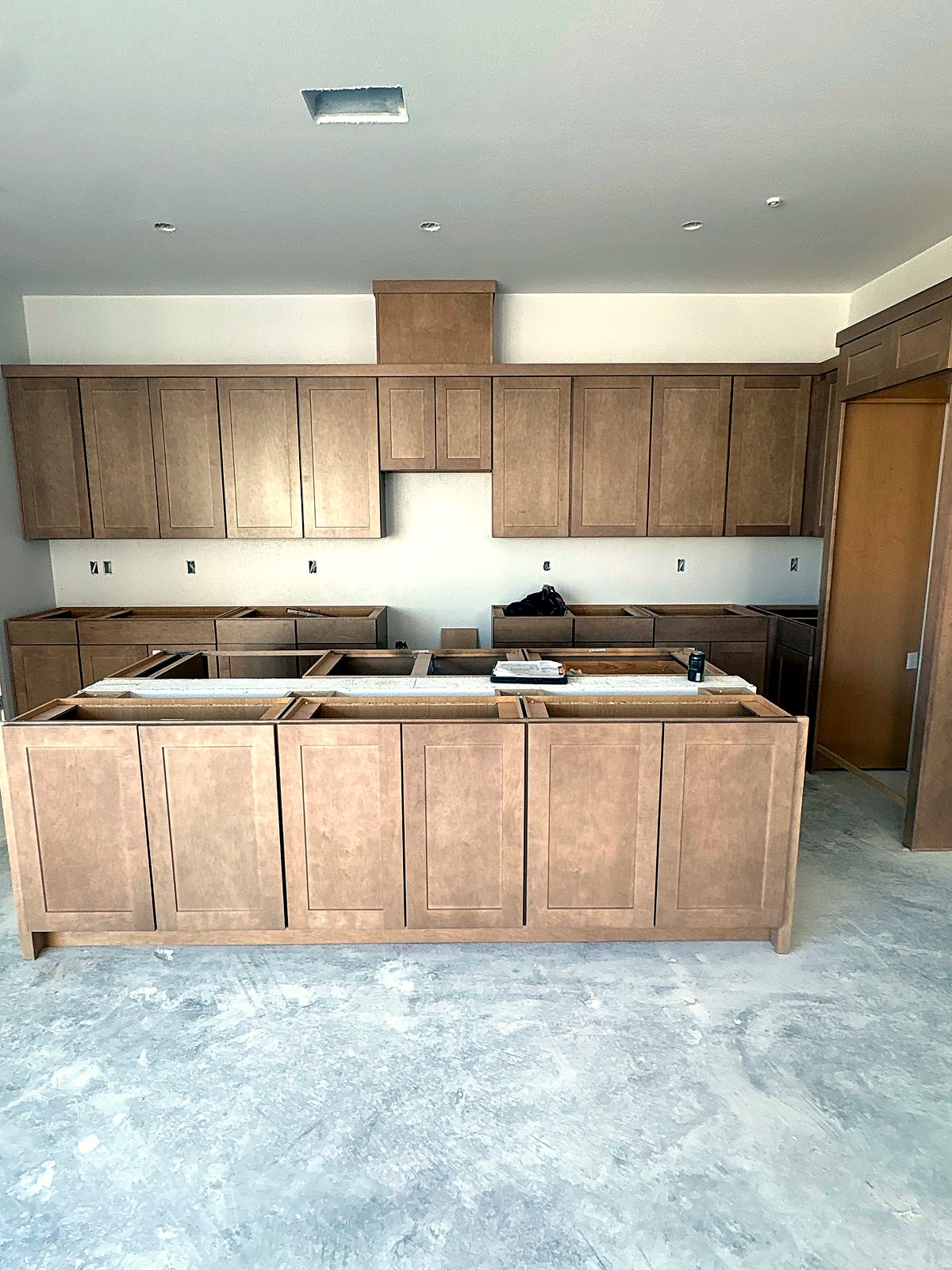 Shaker kitchen install (in progress)