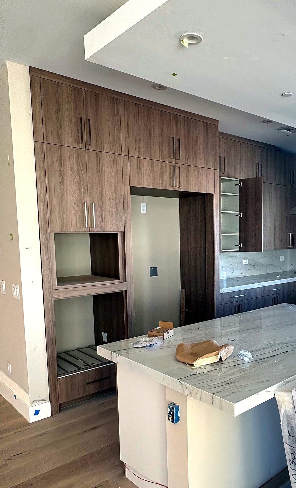 Walnut kitchen, stone island